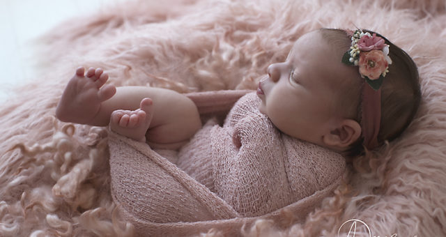 Meliana, baby Luna photographed in Pensacola, Florida