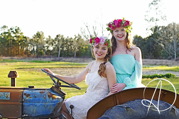 Tori and Sara, Pensacola High school photographer